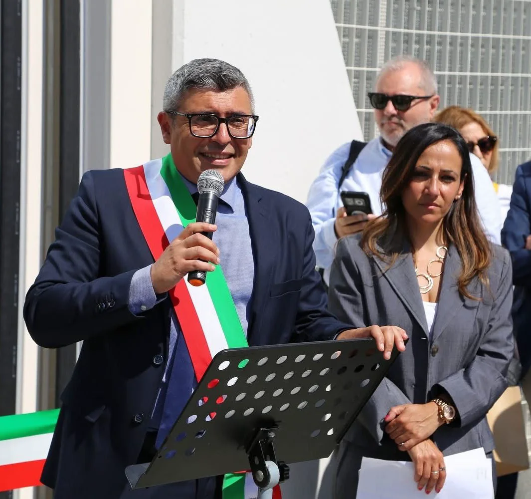 Intervento del sindaco durante l’inaugurazione della scuola